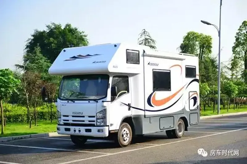 T进口变速箱 ONE房车这款车型展会不朽情缘试玩版52T柴油发动机+6A(图5) T进口变速箱 ONE房车这款车型展会不朽情缘试玩版52T柴油发动机+6A(图5)