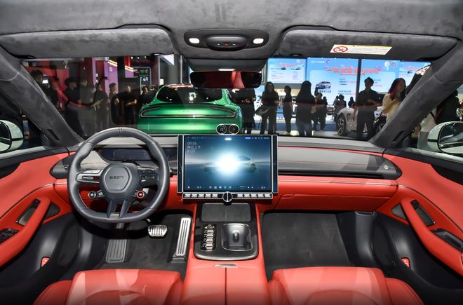 奥迪E5 Sportback对比小米SU7不朽情缘游戏传统德系与新势力品牌的直接碰撞(图7) 奥迪E5 Sportback对比小米SU7不朽情缘游戏传统德系与新势力品牌的直接碰撞(图7)